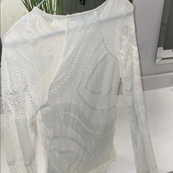 Guess extra small long sleeve top - Picture 2 of 7